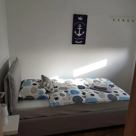Apartment La Bella